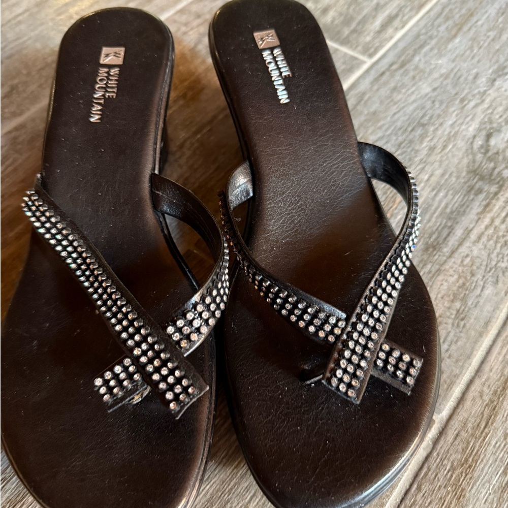 White Mountain Black Criss-Cross Sandals with Sparkling Embellishments